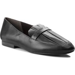 Półbuty TAMARIS - 1-24304-30 Black 001. Czarne półbuty damskie Tamaris, bez wzorów, ze skóry ekologicznej, bez obcasa, na płaskiej podeszwie, bez zapięcia. W wyprzedaży za 169,00 zł.