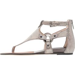 Klapki damskie: Vince Camuto AVERIE Japonki metal grey/metal dust
