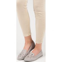Zamszowe lordsy SHELBY. Szare lordsy damskie marki Bestelle, z zamszu. Za 59,90 zł.