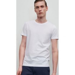 T-shirt z bawełny pima - Biały. Białe t-shirty męskie Reserved, s, bez wzorów, z bawełny, bez kołnierzyka. W wyprzedaży za 39,99 zł.