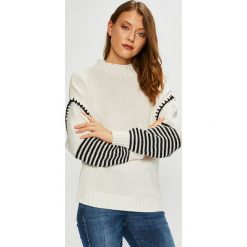 Trendyol - Sweter. Swetry damskie Trendyol. W wyprzedaży za 49,90 zł.