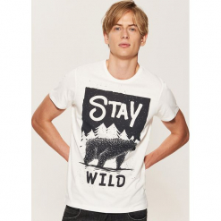 T-shirt z napisem Stay wild - Kremowy. Białe t-shirty męskie House, l, z napisami. Za 29,99 zł.