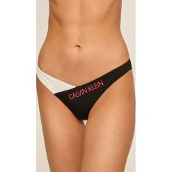 Calvin Klein - Figi kąpielowe. Czarne stroje kąpielowe damskie s, z nadrukiem, z elastanu. Za 179,90 zł.