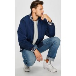 Tommy Jeans - Kurtka bomber. Niebieskie kurtki męskie marki Tommy Jeans, s, z poliesteru. W wyprzedaży za 639,90 zł.