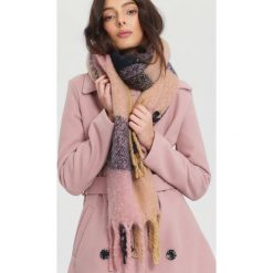 Granatowo-Różowy Szalik Aptness. Niebieskie szaliki damskie other, na jesień. Za 39,99 zł.
