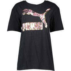 Koszulka w kolorze czarnym. Czarne bluzki damskie marki Puma, l, z nadrukiem, z okrągłym kołnierzem. W wyprzedaży za 108,95 zł.