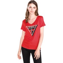 Guess Koszulka Czerwony. Czerwone koszulki damskie Guess, xs, z nadrukiem, z bawełny, bez kołnierzyka. Za 223,95 zł.