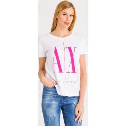 T-SHIRT Armani exchange. Białe t-shirty damskie Armani Exchange, xs, bez wzorów, z materiału, bez kołnierzyka. Za 209,00 zł.