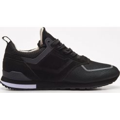 Buty sportowe - Czarny. Czarne buty sportowe męskie Cropp, bez zapięcia. Za 119,99 zł.