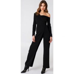 Kombinezony damskie: Lavish Alice Kombinezon z odkrytymi ramionami – Black