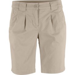Bermudy chino ze stretchem bonprix piaskowy. Brązowe szorty damskie bonprix, bez wzorów. Za 64,99 zł.