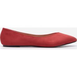 Baleriny - Czerwony. Czerwone baleriny damskie House, bez wzorów, bez obcasa. Za 29,99 zł.
