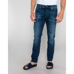 G-Star RAW 3301 Dżinsy Niebieski. Niebieskie jeansy męskie G-Star RAW, bez wzorów, retro. Za 602,95 zł.