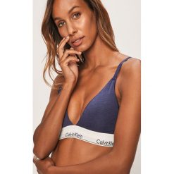 Calvin Klein Underwear - Biustonosz. Niebieskie biustonosze sportowe damskie Calvin Klein Underwear, s, z haftami, z elastanu. W wyprzedaży za 119,90 zł.