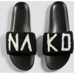 NA-KD Shoes Klapki NA-KD - Black. Czarne chodaki damskie NA-KD Shoes, w paski. Za 100,95 zł.