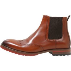 Floris van Bommel ROSSI Botki dark cognac. Brązowe botki męskie marki Floris van Bommel, bez zapięcia. Za 1089,00 zł.