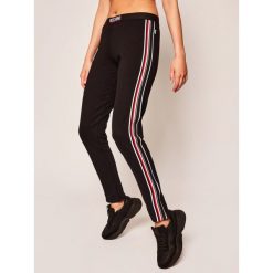 Spodnie dresowe Moschino Underwear & Swim 4309 9012. Czarne spodnie damskie Moschino Underwear & Swim, m, z elastanu. Za 739,00 zł.