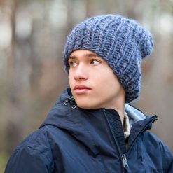 Męska szara czapka z wełny i alpaki. Szare czapki męskie marki Pakamera, z wełny. Za 229,00 zł.