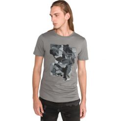 Jack & Jones Mike Koszulka Szary. Szare podkoszulki męskie Jack & Jones, xl, z nadrukiem, z bawełny, z krótkim rękawem. Za 80,95 zł.