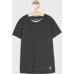 Guess Jeans - T-shirt dziecięcy 118-175. Szare t-shirty chłopięce z aplikacjami, z elastanu. W wyprzedaży za 49,90 zł.
