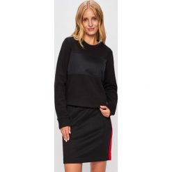 Calvin Klein Jeans - Bluza. Czarne bluzy damskie Calvin Klein Jeans, s, bez wzorów, z bawełny, bez rękawów, bez kaptura. W wyprzedaży za 299,90 zł.