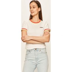 Wrangler - T-shirt. Białe bluzki damskie Wrangler, l, z nadrukiem, z bawełny, z okrągłym kołnierzem. W wyprzedaży za 89,90 zł.