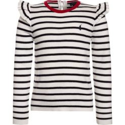Polo Ralph Lauren STRIPE Sweter clubhouse cream/hunter navy. Niebieskie swetry chłopięce marki Polo Ralph Lauren, z bawełny, polo. W wyprzedaży za 367,20 zł.