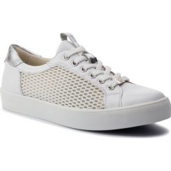 Sneakersy CAPRICE - 9-23652-22 White/Silv.Mes 193. Białe półbuty damskie Caprice, na co dzień, bez wzorów, ze skóry, bez obcasa, bez zapięcia. W wyprzedaży za 179,00 zł.