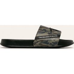 Trussardi Jeans - Klapki. Czarne kapcie męskie Trussardi Jeans, z jeansu, bez zapięcia. W wyprzedaży za 219,90 zł.