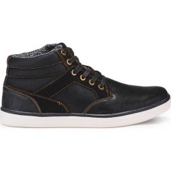 Buty męskie sportowe T246 - czarne. Czarne buty sportowe męskie Inny, z materiału, bez zapięcia. Za 69,00 zł.