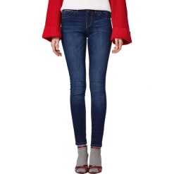 Dżinsy skinny, standardowa wysokość talii. Brązowe jeansy damskie skinny marki Esprit, z standardowym stanem. Za 214,58 zł.