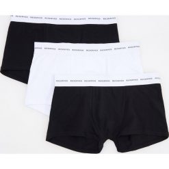 3 pack bokserek - Czarny. Czarne bokserki męskie marki Reserved. Za 59,99 zł.
