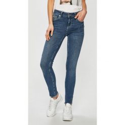 Liu Jo - Jeansy Easy. Niebieskie jeansy damskie marki Liu Jo, bez wzorów, z elastanu. Za 599,90 zł.