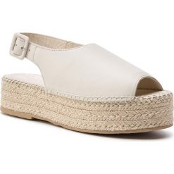 Espadryle VAGABOND - Celeste 4533-101-02 Off White. Białe espadryle damskie Vagabond, bez wzorów, ze skóry, bez obcasa. W wyprzedaży za 239,00 zł.