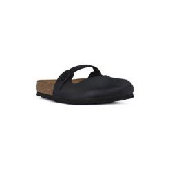 Chodaki Birkenstock MARIA BLACK. Czarne klapki damskie Birkenstock, bez wzorów, bez obcasa. Za 392,61 zł.