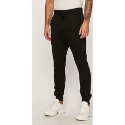 G-Star Raw - Spodnie. Szare spodnie męskie G-Star RAW, s, bez wzorów, z elastanu, retro. Za 369,90 zł.