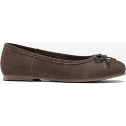Baleriny skórzane bonprix brunatny. Pomarańczowe baleriny damskie bonprix, bez wzorów, bez obcasa. Za 134,99 zł.