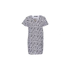 Sukienki krótkie Vero Moda VMKARINA. Białe sukienki damskie Vero Moda, s, bez wzorów, bez kołnierzyka, z krótkim rękawem, krótkie, mini. Za 143,20 zł.