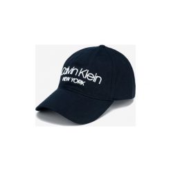 Calvin Klein NY Czapka z daszkiem Niebieski. Niebieskie czapki męskie Calvin Klein, z haftami, z bawełny. Za 169,95 zł.