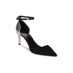 Czółenka Roberto Cavalli YPS490-PC219-D0249. Czarne czółenka marki Roberto Cavalli. Za 1259,40 zł.