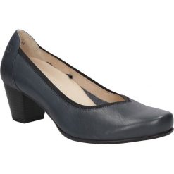 Czółenka caprice 9-22312-26. Czółenka damskie Caprice, bez wzorów, bez obcasa. Za 319,99 zł.