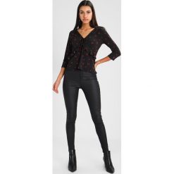Bluzki asymetryczne: Warehouse CHERRY SPOT PRINT Bluzka z długim rękawem black base
