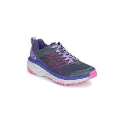 Buty do biegania Hoka one one CHALLENGER ATR 5. Czarne buty sportowe damskie marki Hoka One One, bez wzorów, do biegania. Za 549,99 zł.