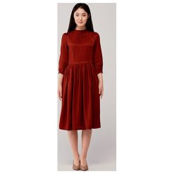 Sukienka Celia wiskoza z rayonem cynamonowa 32 pomarańczowy. Pomarańczowe sukienki damskie s, bez wzorów, z jedwabiu, ze stójką, bez rękawów. Za 367,00 zł.