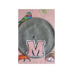 Beret z haftem MissSpark, szary. Szare czapki damskie Missspark, z haftami. Za 69,90 zł.