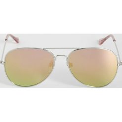 Okulary przeciwsłoneczne aviator - Różowy. Różowe okulary przeciwsłoneczne damskie Sinsay. Za 19,99 zł.