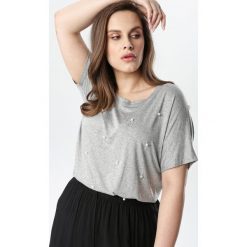 Szara Bluzka Rue. Szare bluzki damskie Born2be, xl, bez wzorów, bez kołnierzyka, bez rękawów. W wyprzedaży za 34,99 zł.