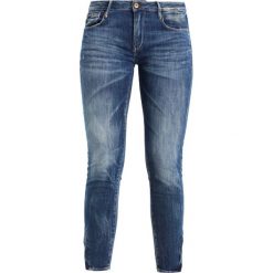 Le Temps Des Cerises Jeansy Slim Fit blue. Niebieskie jeansy damskie Le Temps Des Cerises. W wyprzedaży za 384,30 zł.