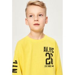 Bluza z nadrukiem - Żółty. Żółte bluzy damskie Reserved, s, z nadrukiem, bez kołnierzyka, bez rękawów, bez kaptura. Za 139,99 zł.