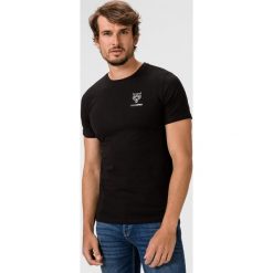 Philipp Plein Sport Koszulka Czarny. Czarne podkoszulki męskie Philipp Plein Sport, xl, z nadrukiem, z elastanu, z krótkim rękawem. Za 592,95 zł.